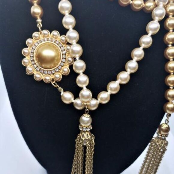 Vintage Faux Ivory & Champagne Pearls - Picture 2 of 5